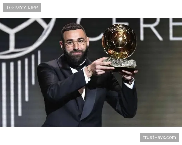 本泽马状态回暖,锋线艺术家重掌进攻核心 本泽马状态回暖,锋线艺术家重掌进攻核心