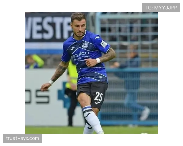 阿利松状态回暖，单掌神扑尽显世界级门将风采